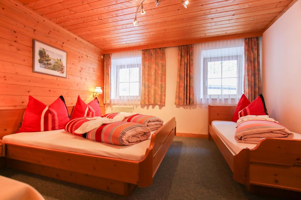 Gasthof-Pension Frohnwies ไวส์บัค ไบ โลเฟอร์ ภายนอก รูปภาพ