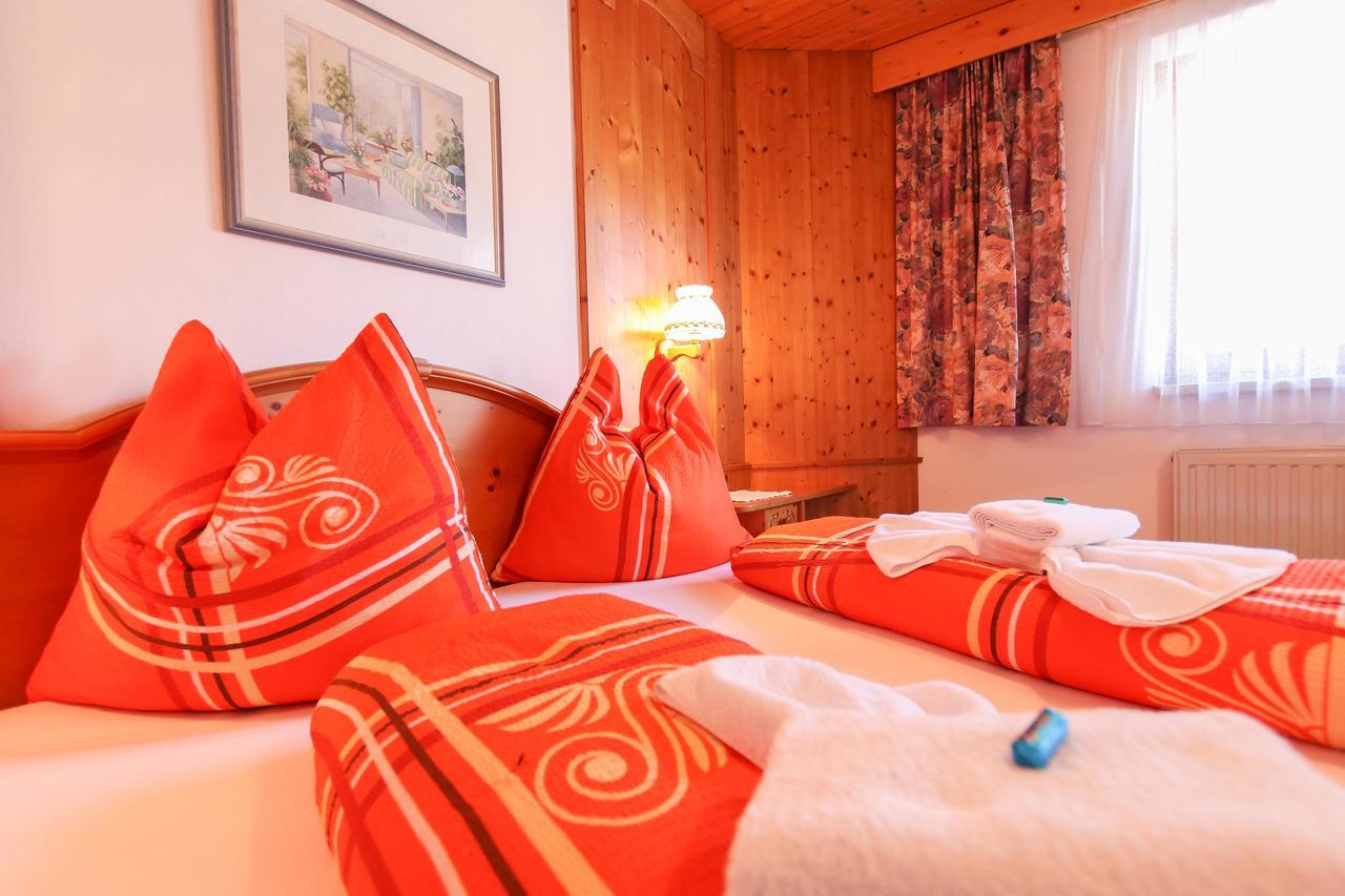 Gasthof-Pension Frohnwies ไวส์บัค ไบ โลเฟอร์ ภายนอก รูปภาพ