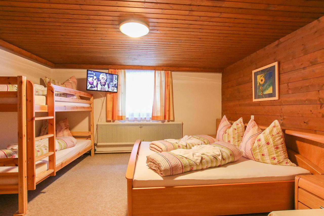 Gasthof-Pension Frohnwies ไวส์บัค ไบ โลเฟอร์ ภายนอก รูปภาพ