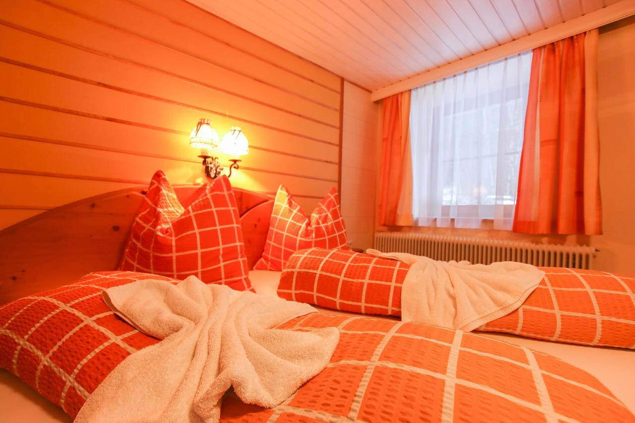 Gasthof-Pension Frohnwies ไวส์บัค ไบ โลเฟอร์ ภายนอก รูปภาพ